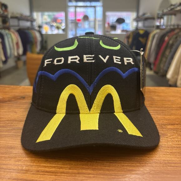 Other - Forever Batman Vtg 1995 Snapback Hat Nascar #94 Elliott McDonalds Tag Attached